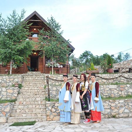 Holiday Home Zoric Nikšić Bagian luar foto
