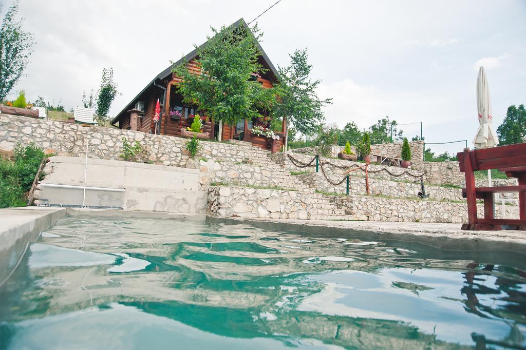 Holiday Home Zoric Nikšić Bagian luar foto